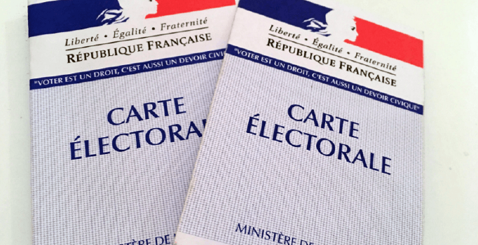 Fransa’da 500 bin kişiye iki kez seçmen kartı gönderildi
