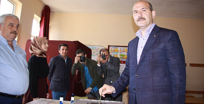 İçişleri Bakanı Soylu, oy kullandı