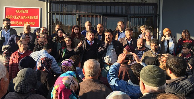 Soma maden faciası davasında savcı müteala için ek süre istedi salon karıştı