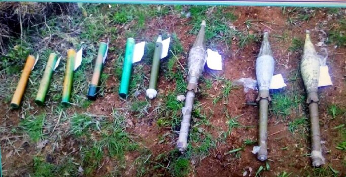 Elazığ'da toprağa gömülü PKK mühimattı bulundu