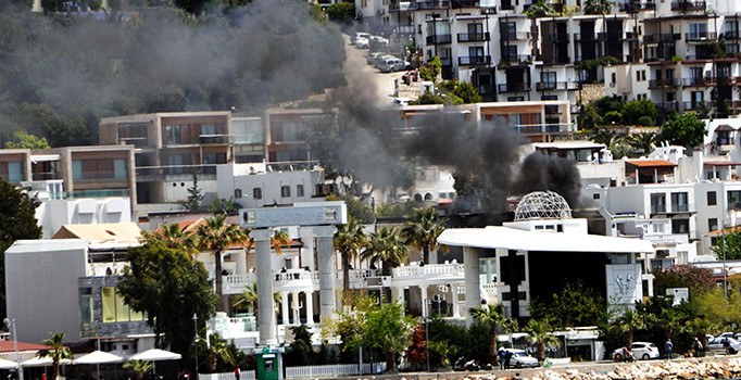 Muğla'nın Bodrum ilçesindeki Halikarnas Disko'da yangın