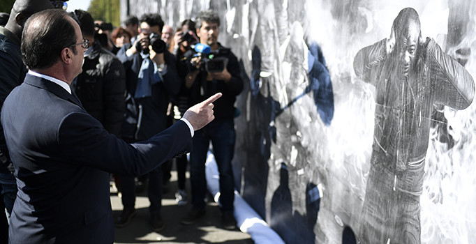 Fransa'da aydınlardan Hollande'a 'olağanüstü hali kaldır' çağrısı