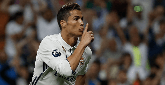 Ronaldo rekor kırdı! Real Madrid yarı finalde