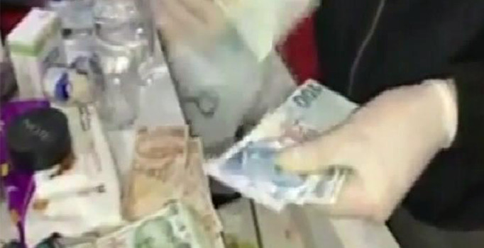 Fatih'te uyuşturucu operasyonu: 9 gözaltı