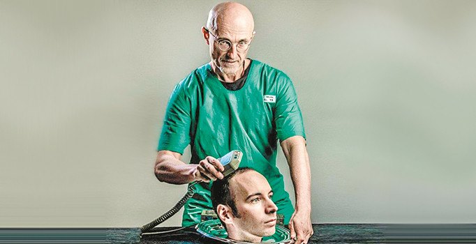 İlk kafa nakline sanal yardım