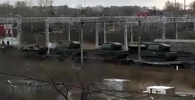 Putin ABD-Kuzey Kore savaş ihtimaline karşı sınıra asker gönderiyor