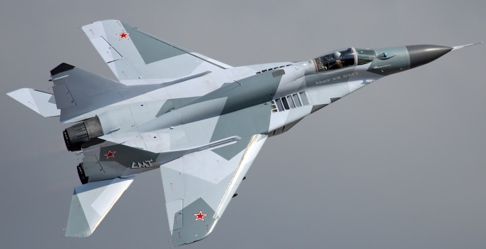 Rusya Suriye'de 
muhalifleri vuruyor