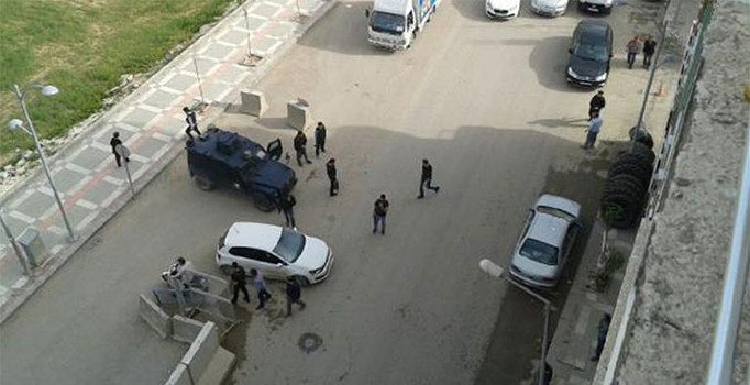 Şanlıurfa'da Emniyet Müdürlüğü'ne bombalı saldırı girişimi | Son dakika haberleri