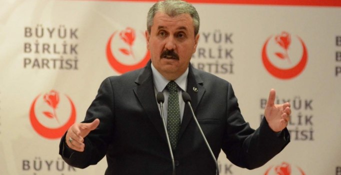Destici: Devletimiz gayri milli oluşumlara dur demeli