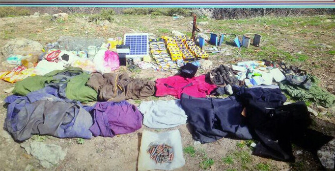 Elazığ'da teröristlere mühimmat ele geçirildi