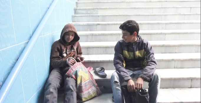 Arkadaşları 23 Nisan'ı kutlarken onlar çalıştı | Ağrı haberleri