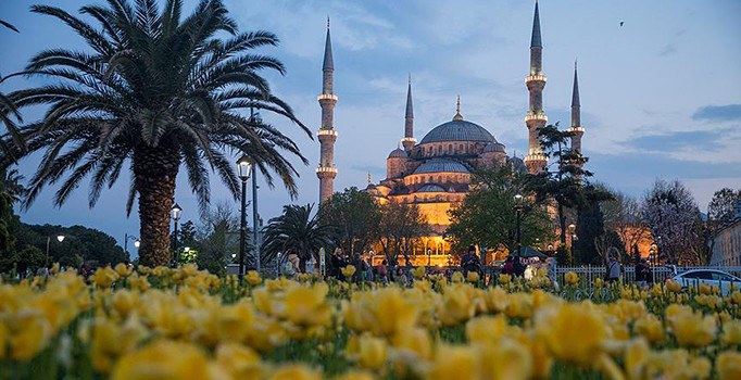 Bugün kandil mi? Bugün Regaip Kandili mi? 2018 Regaip Kandili ne zaman? Kandil tarihleri