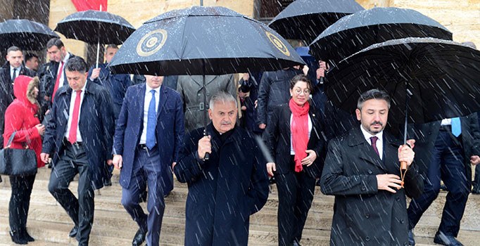 23 Nisan töreninde kar sürprizi: İlk görüntüler