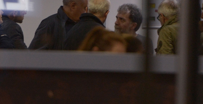 Ahmet Hakan taburcu edildi, 
4 saldırgan yakalandı