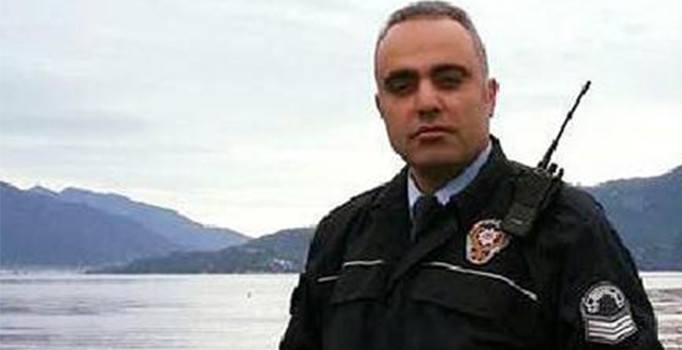 Acılı anne feryat etti: Oğlumu kim öldürdüyse erkek gibi söylesin