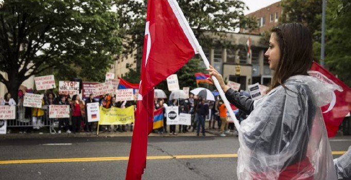 Washington'da Türkler ve Ermeniler'den karşılıklı gösteri