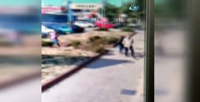 İstanbul’da dehşete düşüren gasp | Video izle