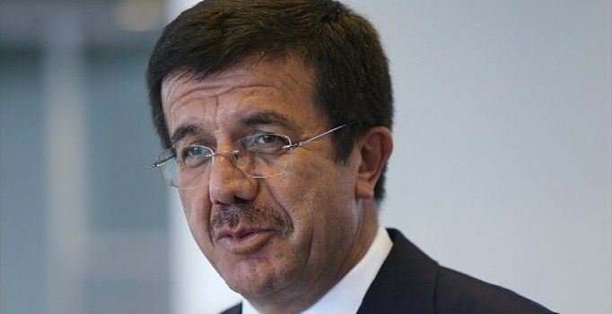 Ekonomi Bakanı Zeybekci'nin mutlu günü