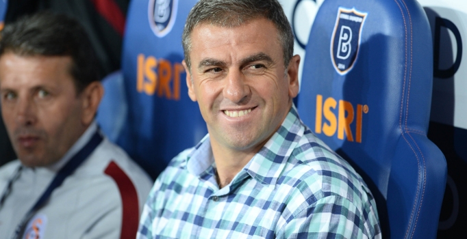 Hamza Hamzaoğlu: Top Podolski'nin eline çarptı