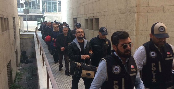 Bursa’da eski SGK çalışanlarına FETÖ operasyonu