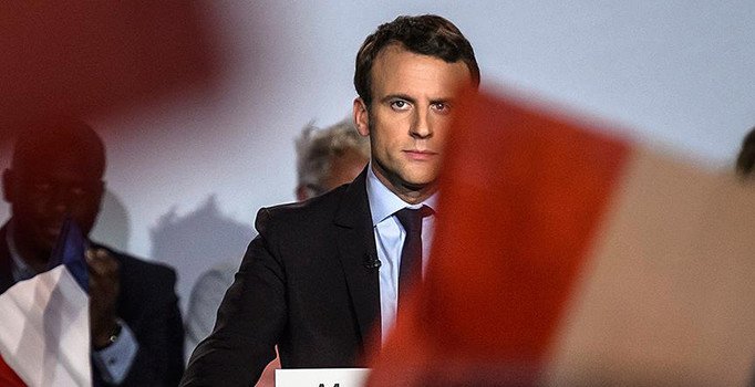 Fransa, cumhurbaşkanını seçmek üzere sandığa gidiyor