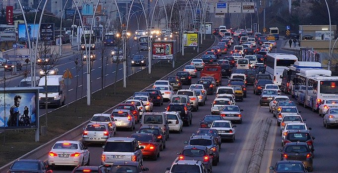 'Trafik sigortasında tavan fiyat uygulama süresi uzatılmalı'