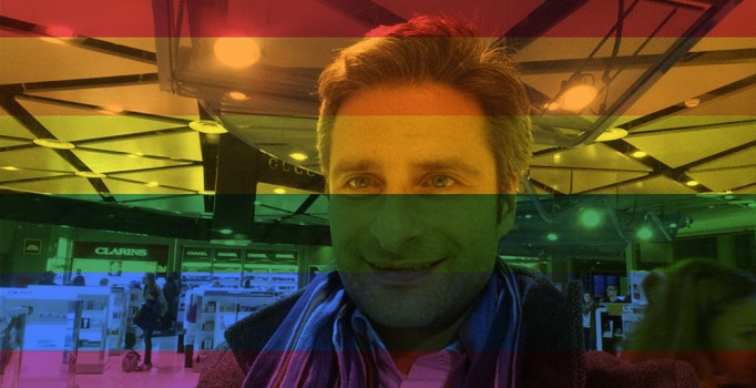 Vatikan’da görevli rahip, eşcinsel olduğunu açıkladı