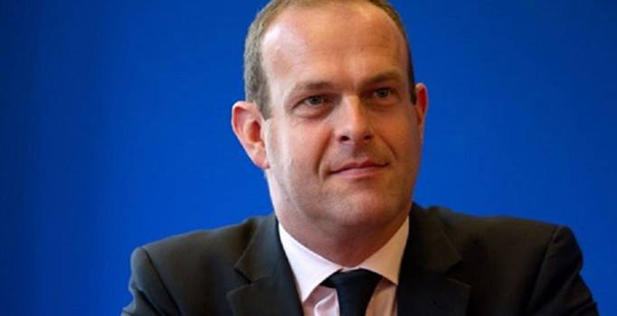 Fransa'da aşırı sağcı Briois 'ırkçılıktan' yargılanacak