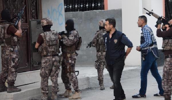 Adana'da şafak operasyonu: 45 gözaltı | Adana haberleri