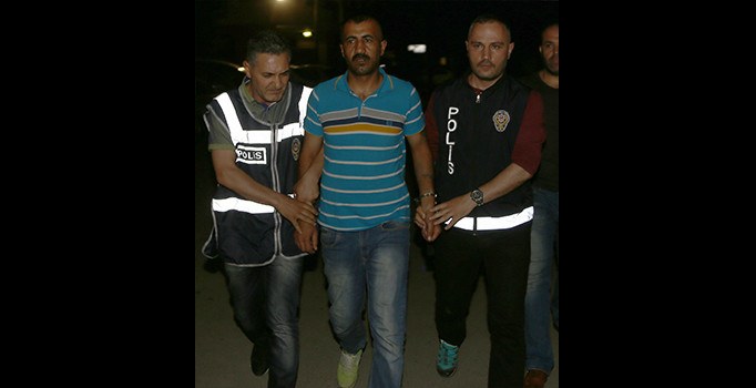 Adana'da cezaevi firarisi polisten kaçamadı