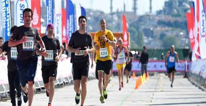 Vodafone İstanbul Yarı Maratonu başladı | Son dakika haberleri