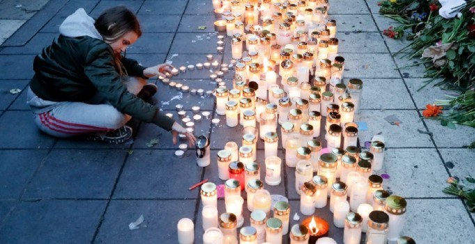 Okul saldırısından kurtuldu, kamyonlu terör saldırısının 5'inci kurbanı oldu