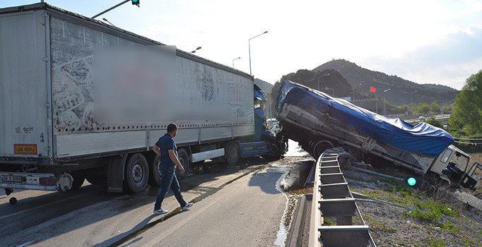 Çorum'da zincirleme trafik kazası
