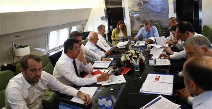 Cumhurbaşkanı Erdoğan'ın uçağında sürpriz MHP'li