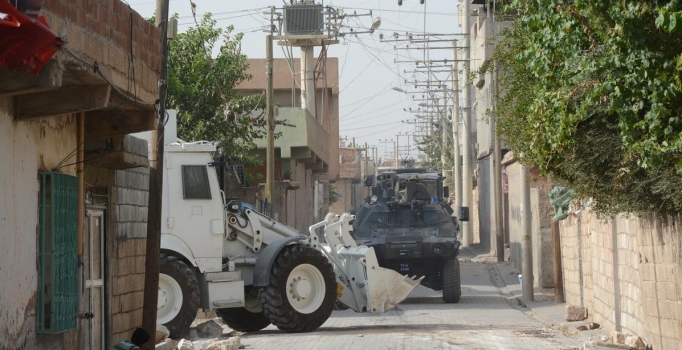Hakkari Şemdinli'de PKK'dan eş zamanlı saldırılar