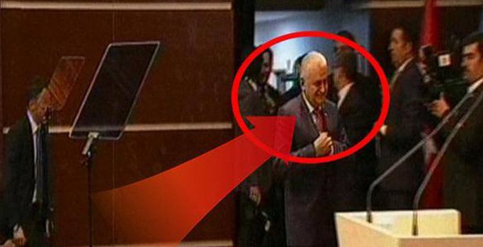 Başbakan Yıldırım üyelik töreninde gözyaşlarını tutamadı