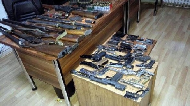 Kayseri'de iki cephanelik gibi ev