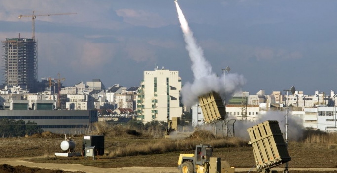 Muhalifler 4 Rus askerini öldürdü, 8'ini esir aldı