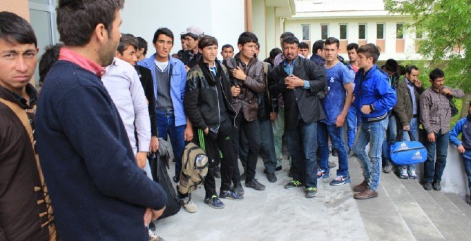 Erzincan’da yakalanan 90 mülteci serbest bırakıldı