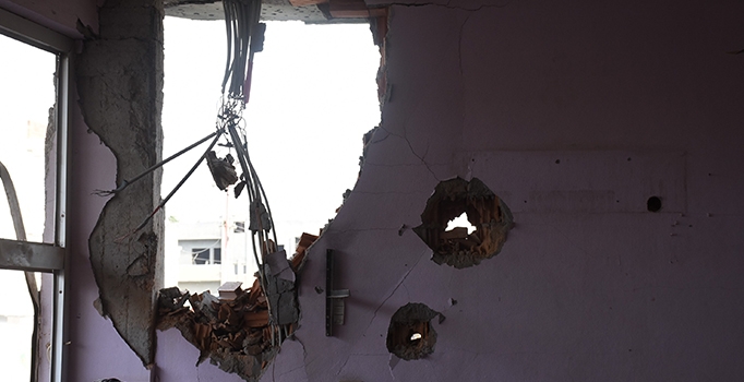 PKK Mardin'in Nusaybin ilçesinde birçok ev ve işyerini yaktı