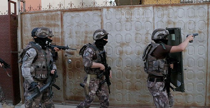 Adana'da DEAŞ operasyonu: 12 gözaltı