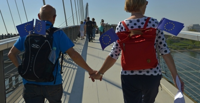 Anket sonucu şaşırttı: Gençler AB’ye güvenmiyor  