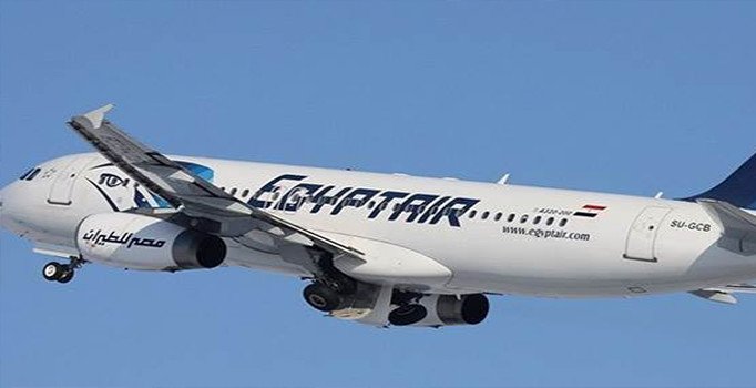 Geçen yıl Akdeniz'e düşen Egyptair kazasında bomba izi bulunamadı