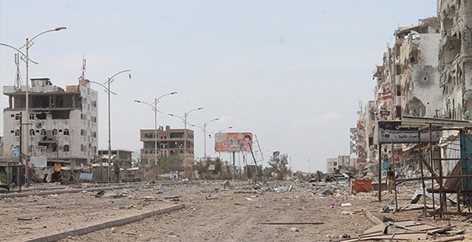 Yemen'in Aden kentindeki 15 askerin öldüğü saldırıyı IŞİD terör örgütü üstlendi