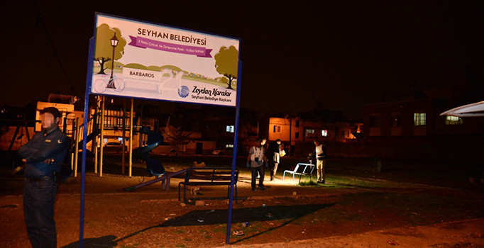 Çocuk parkında patlatılan ses bombası paniğe neden oldu | Adana haberleri