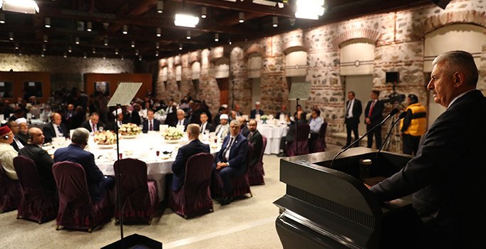 Başbakan Yıldırım: İsrail'in ezan tasarısını ileriye götürmeyeceğini düşünüyoruz