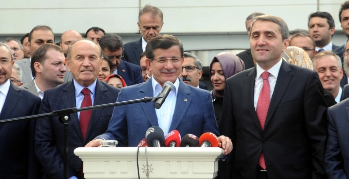 Davutoğlu: Rusya 55 kez ılımlı muhalifleri vurdu