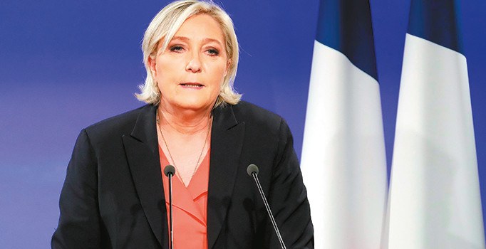 Le Pen korkusu kazandırdı