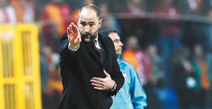 Dursun Özbek Tudor'a güvence verirken kardeşini de Lucescu'nun yanına gönderdi