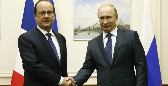 Putin: Hollande, Esad'la ÖSO'nun birleşmesini önerdi